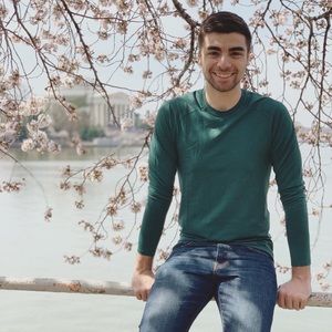 Meet your Posher, Steve